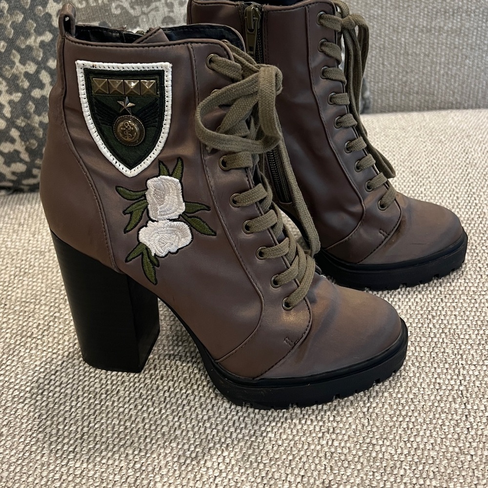 Steve Madden Brown Lace-Up Boots with Embroidery